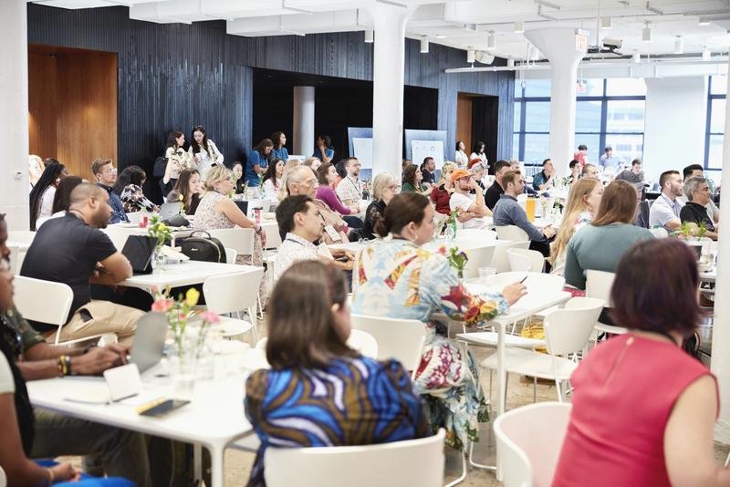 How to Turn Your Audience into a Community That Converts